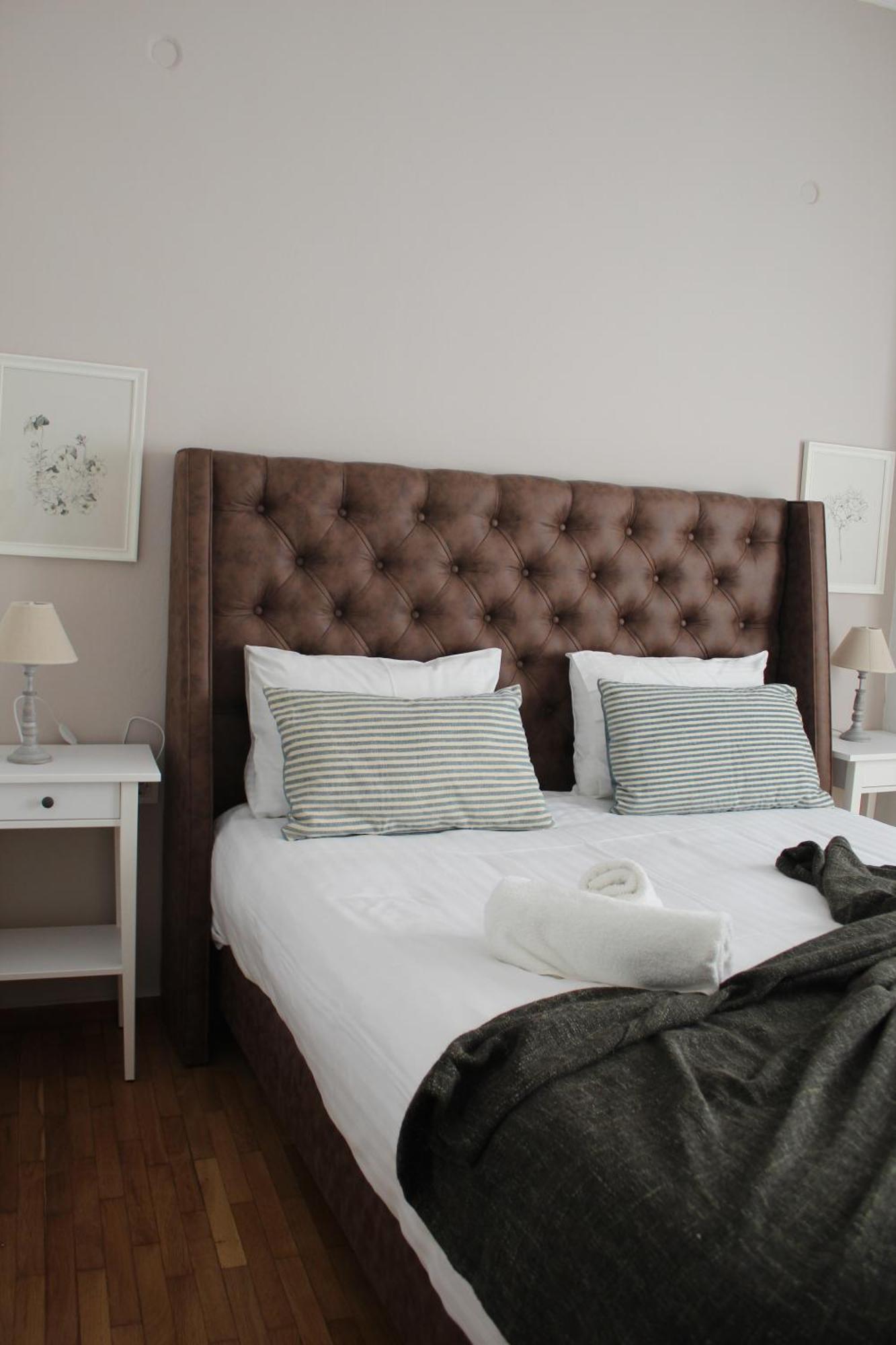 Suite 2 Bedrooms Атина Екстериор снимка